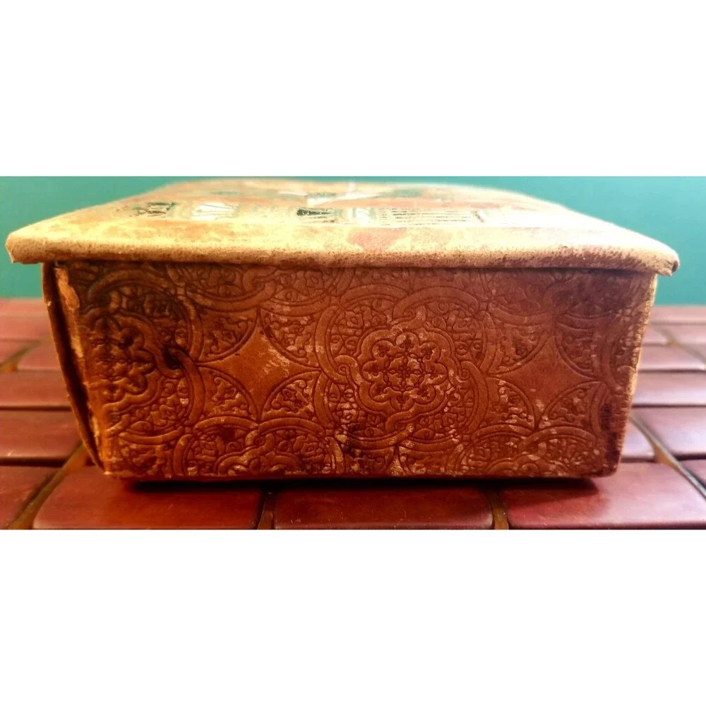 Vintage Egyptian Pharaoh Tutankhamun & Wife Jewelry Trinket Box